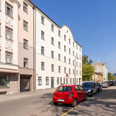 Designer In Trendy Area Appartement Riga