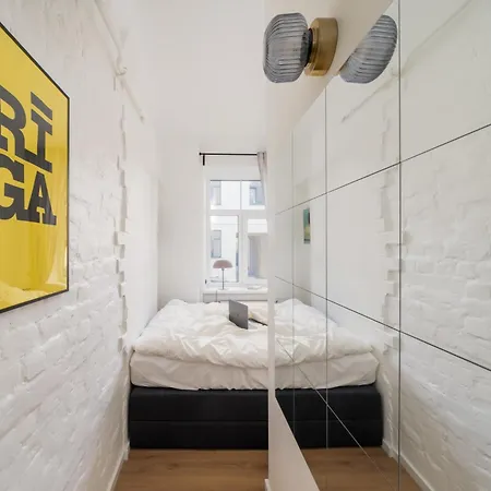 Designer In Trendy Area *