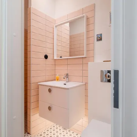 Appartement Designer In Trendy Area Riga