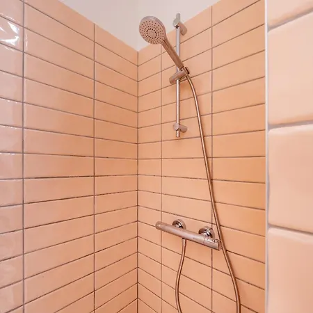 Designer In Trendy Area Appartement Riga