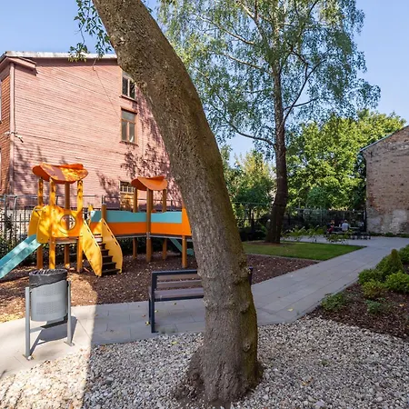 Appartement Designer In Trendy Area